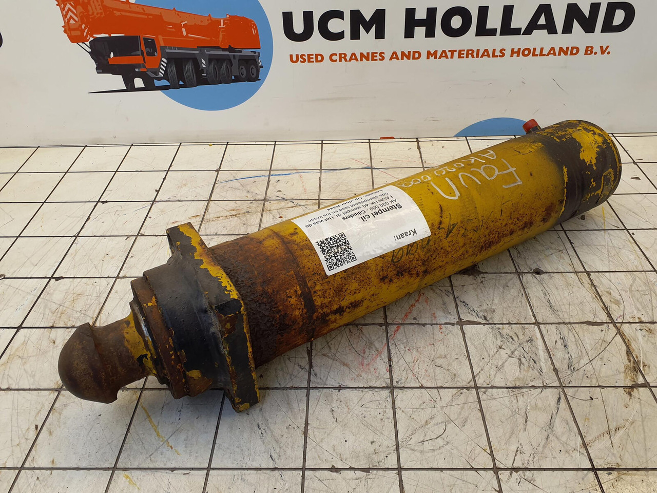 FAUN HK 40 outrigger cylinder - Hydraulic cylinder for Crane: picture 3 FAUN HK 40 outrigger cylinder - Hydraulic cylinder for Crane: picture 3