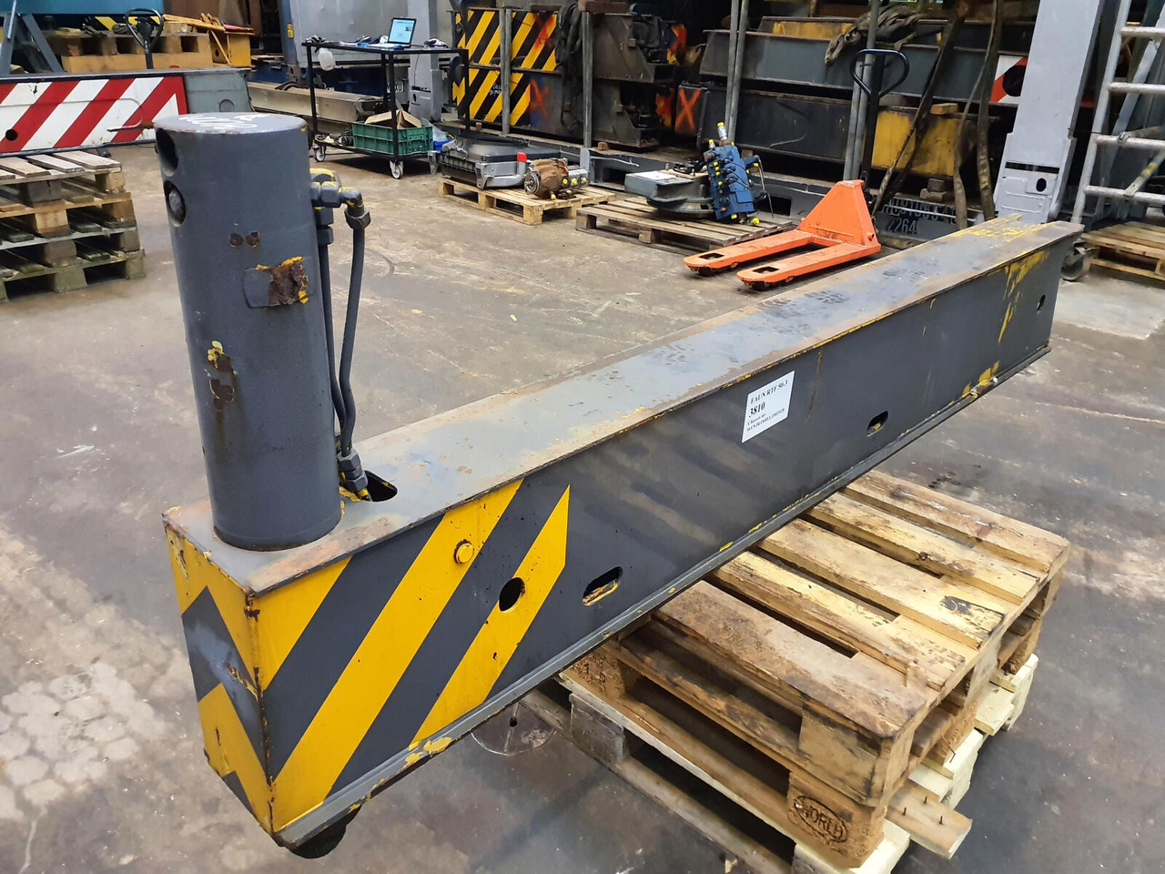 FAUN RTF 50-3 outrigger beam front complete - Suspension for Crane: picture 2 FAUN RTF 50-3 outrigger beam front complete - Suspension for Crane: picture 2