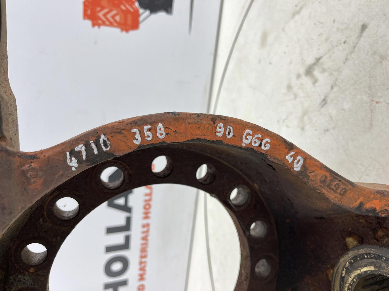 Steering knuckle for Mobile crane FAUN RTF 50/60 Steering knuckle 16 holes axle 1 right: picture 9 Steering knuckle for Mobile crane FAUN RTF 50/60 Steering knuckle 16 holes axle 1 right: picture 9