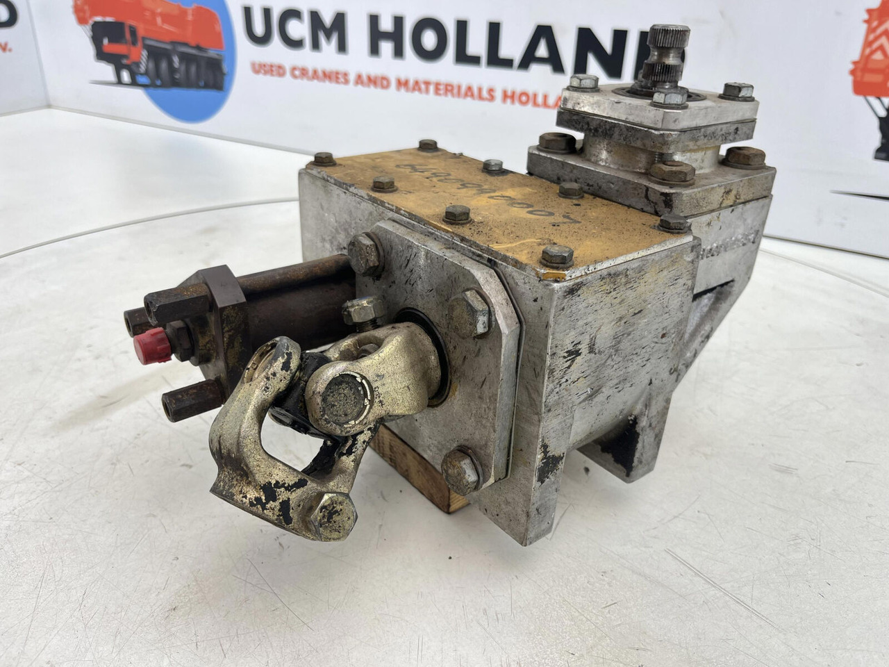 Grove AT 880 Steering box dual steer - Steering gear for Mobile crane: picture 4 Grove AT 880 Steering box dual steer - Steering gear for Mobile crane: picture 4