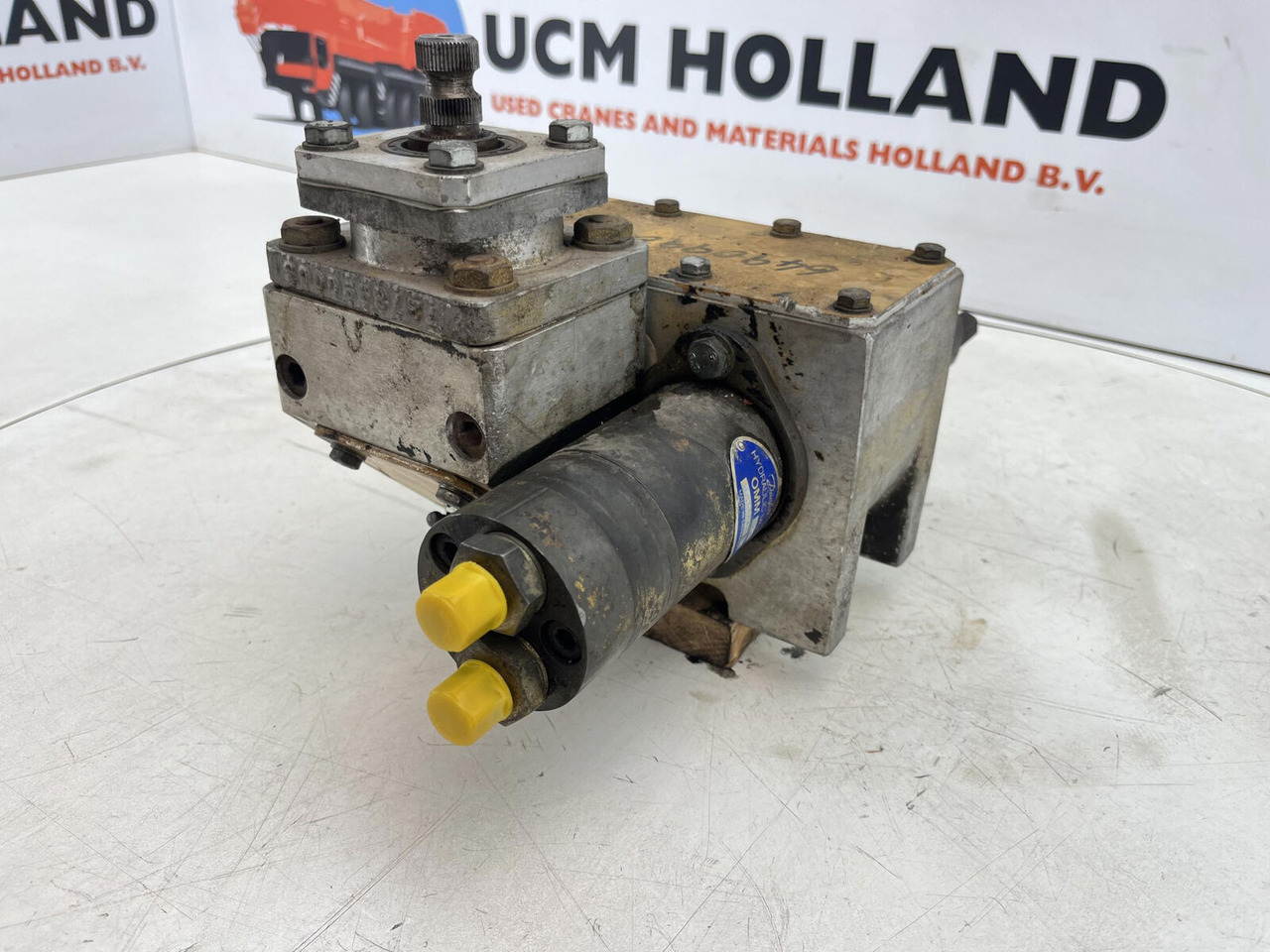 Grove AT 880 Steering box dual steer - Steering gear for Mobile crane: picture 2 Grove AT 880 Steering box dual steer - Steering gear for Mobile crane: picture 2