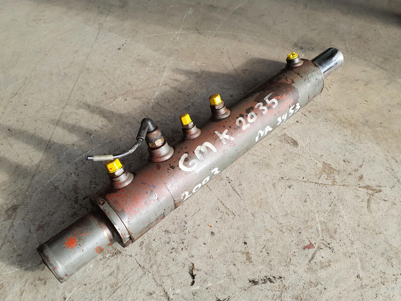 Grove GMK 2035 steering locking cylinder - Hydraulic cylinder for Mobile crane: picture 3 Grove GMK 2035 steering locking cylinder - Hydraulic cylinder for Mobile crane: picture 3
