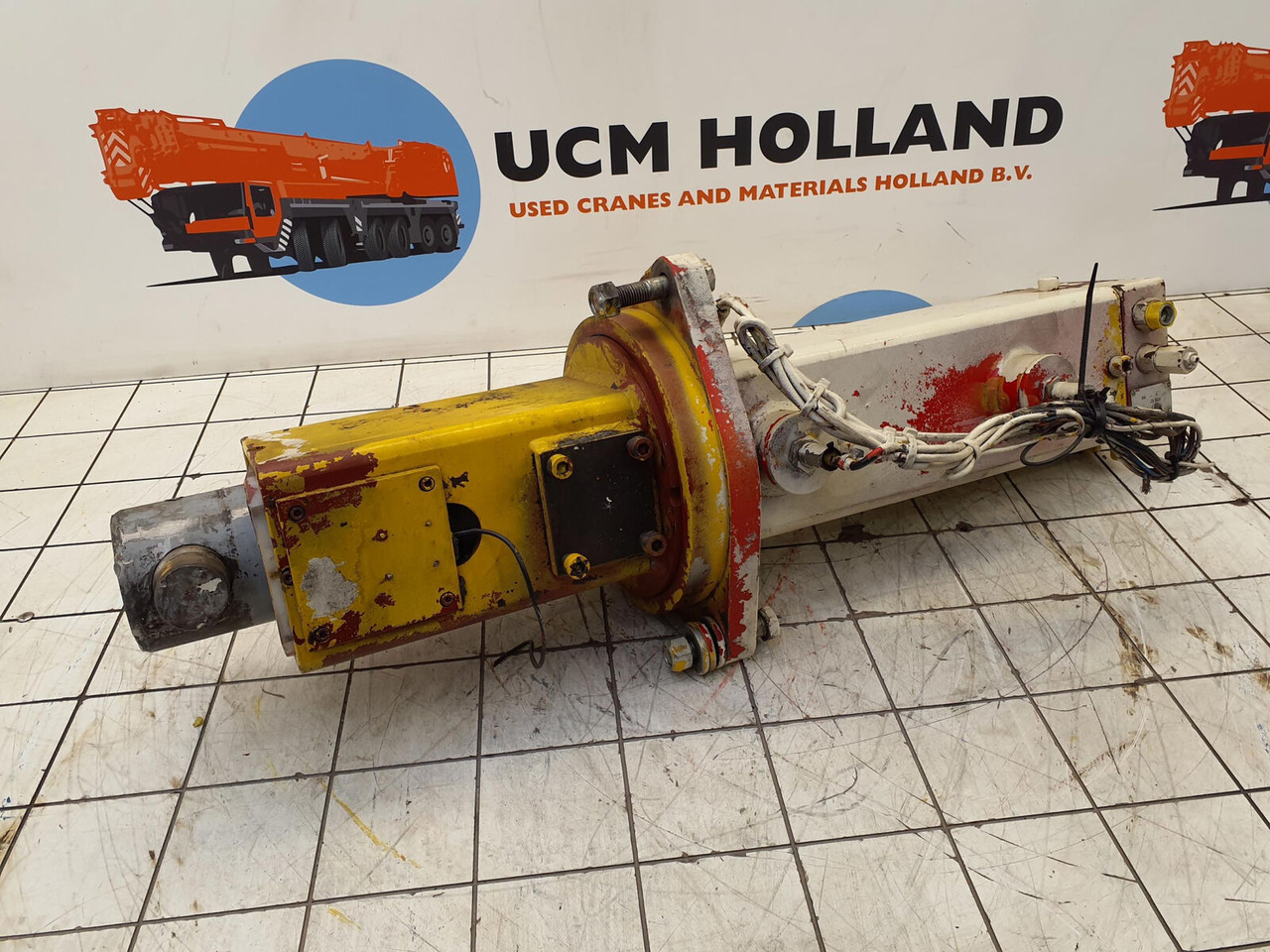 Grove GMK 3050 counterweight cylinder - Hydraulic cylinder for Mobile crane: picture 4 Grove GMK 3050 counterweight cylinder - Hydraulic cylinder for Mobile crane: picture 4