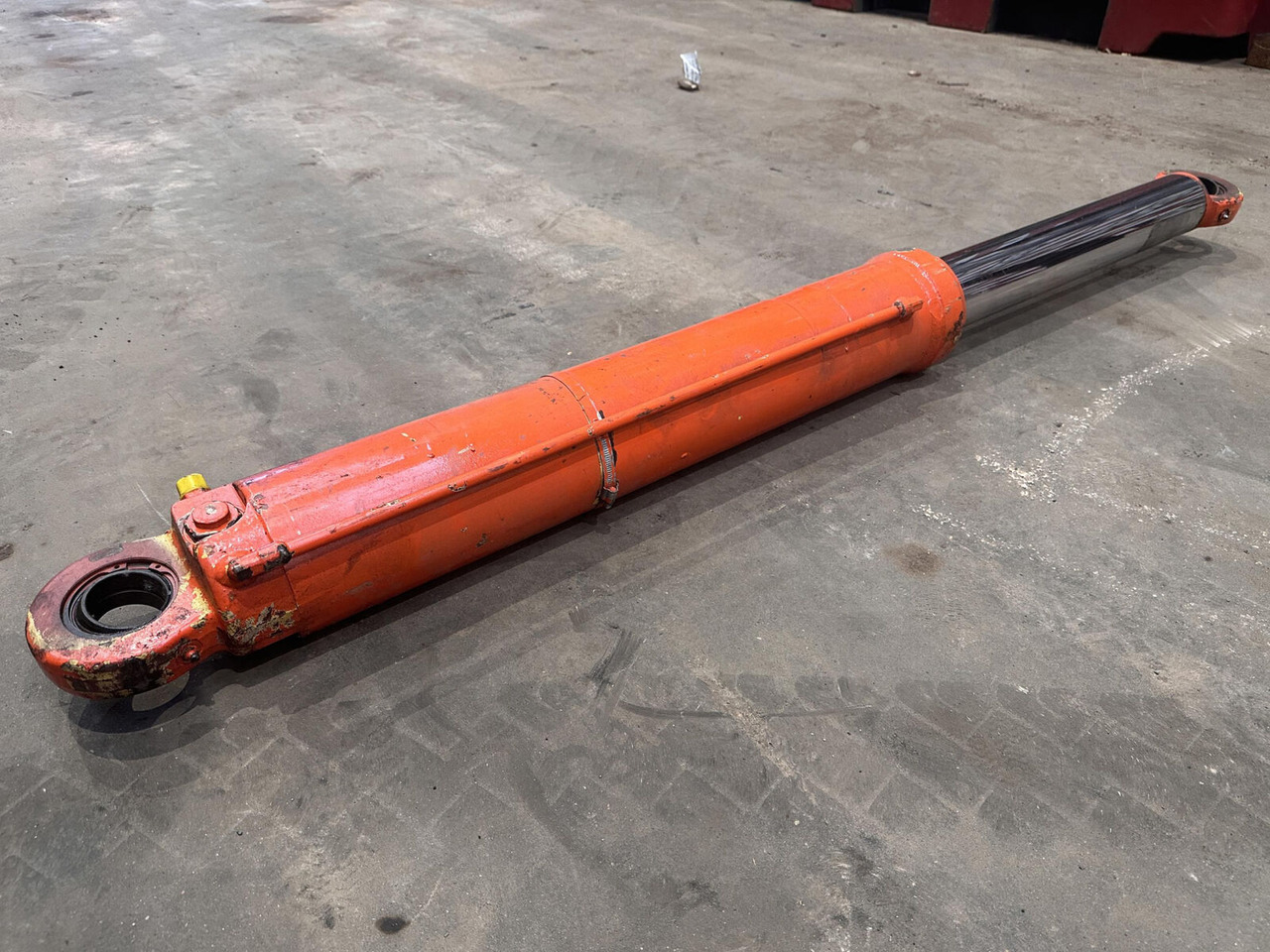 Grove GMK 3050 jib derricking cylinder - Hydraulic cylinder for Mobile crane: picture 2 Grove GMK 3050 jib derricking cylinder - Hydraulic cylinder for Mobile crane: picture 2