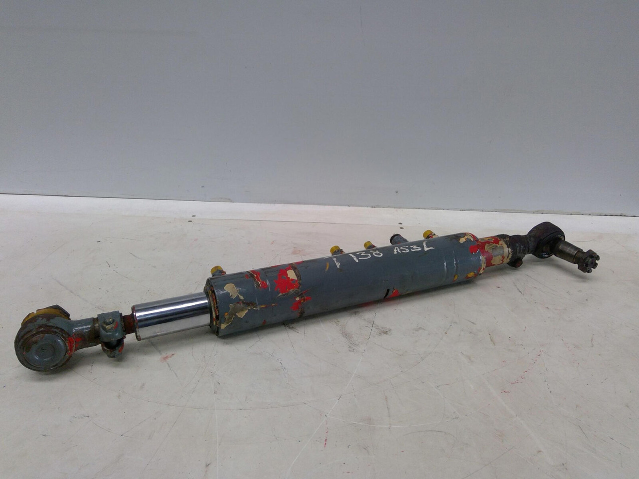Grove GMK 3050 steering cylinder - Hydraulic cylinder for Mobile crane: picture 2 Grove GMK 3050 steering cylinder - Hydraulic cylinder for Mobile crane: picture 2