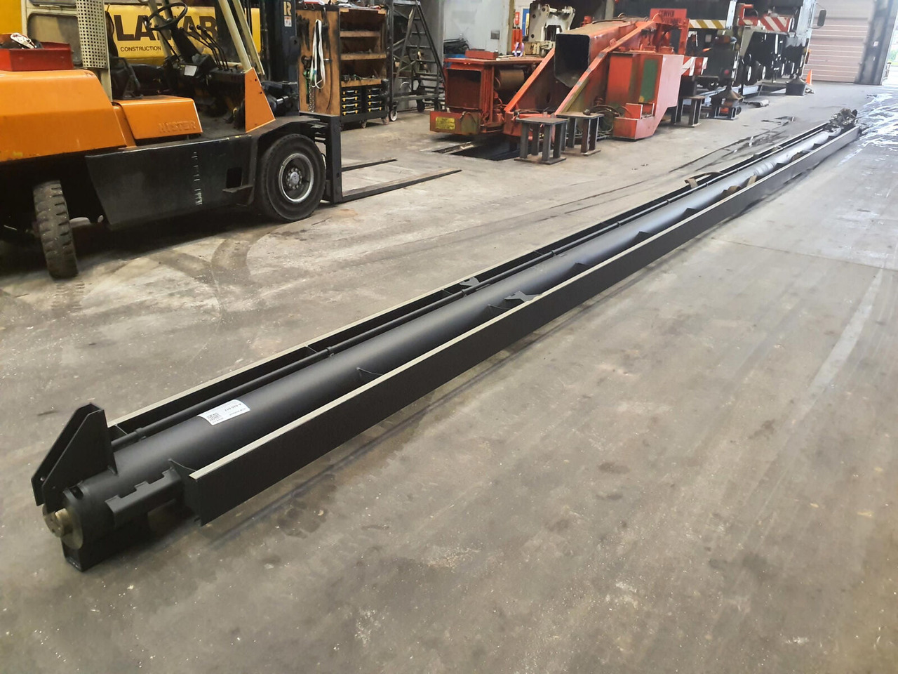 Grove GMK 6300L telescopic cylinder - Hydraulic cylinder for Mobile crane: picture 3 Grove GMK 6300L telescopic cylinder - Hydraulic cylinder for Mobile crane: picture 3