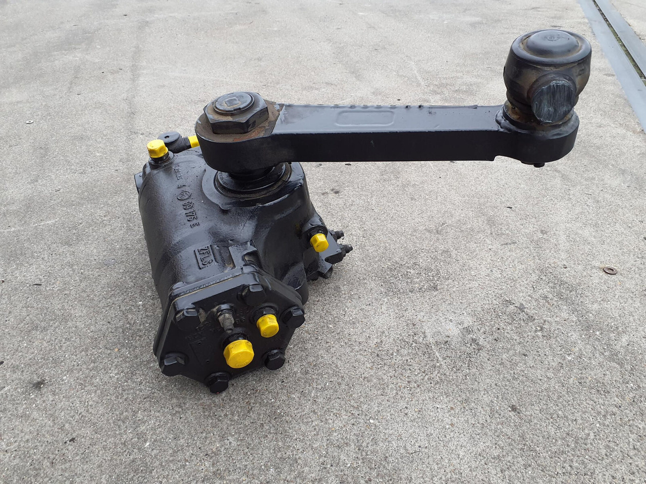Grove GMK 6400 steering box servocom-zf - Steering gear for Mobile crane: picture 5 Grove GMK 6400 steering box servocom-zf - Steering gear for Mobile crane: picture 5