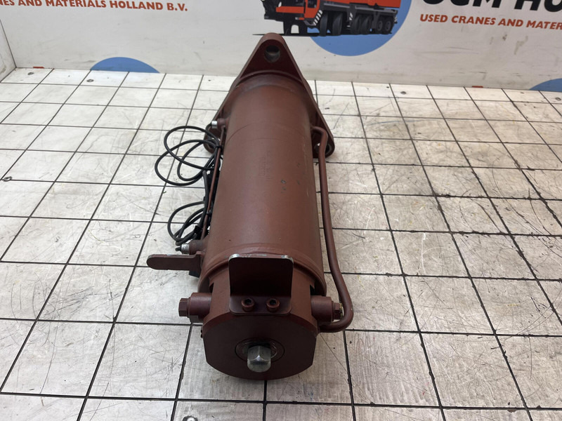 Grove GMK counterweight cylinder - Hydraulic cylinder for Crane: picture 2 Grove GMK counterweight cylinder - Hydraulic cylinder for Crane: picture 2