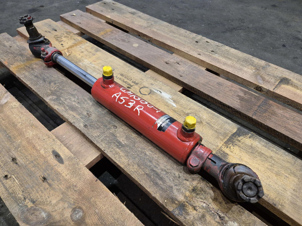 Grove GMK steering cylinder - Hydraulic cylinder for Mobile crane: picture 3 Grove GMK steering cylinder - Hydraulic cylinder for Mobile crane: picture 3