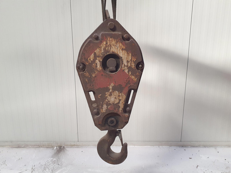 Grove Hookblock 12mm 1 sheave 7.5T - Loader crane: picture 1 Grove Hookblock 12mm 1 sheave 7.5T - Loader crane: picture 1