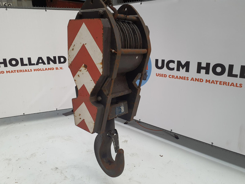 Grove Hookblock 17 mm 5sheave 63t - Loader crane: picture 1 Grove Hookblock 17 mm 5sheave 63t - Loader crane: picture 1