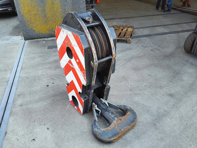 Grove Hookblock 24mm 3 sheave 100T - Loader crane: picture 2 Grove Hookblock 24mm 3 sheave 100T - Loader crane: picture 2