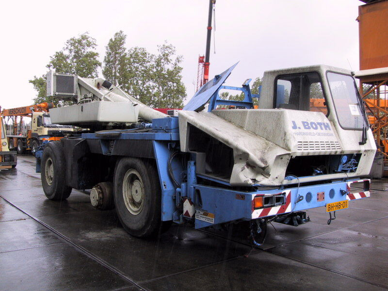 Grove KMK 3050 for parts - All terrain crane: picture 2 Grove KMK 3050 for parts - All terrain crane: picture 2