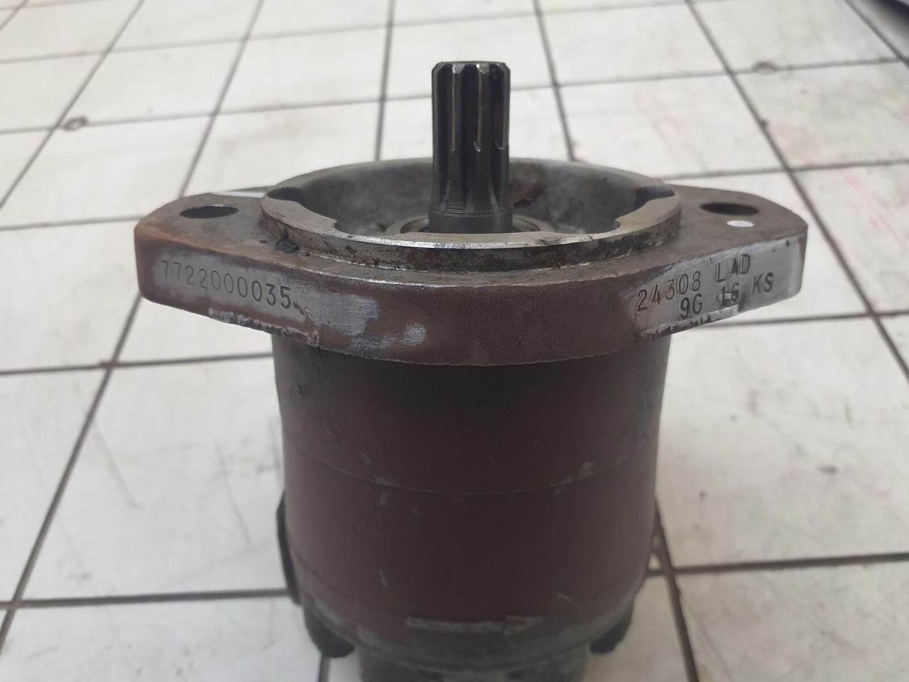 Grove steering pump - Steering pump for Crane: picture 5 Grove steering pump - Steering pump for Crane: picture 5