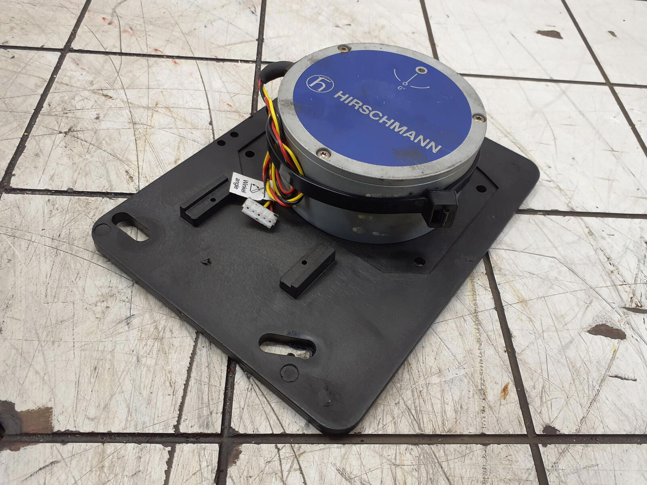 Hirschmann AC 3.060-1 angle sensor - Sensor for Crane: picture 4 Hirschmann AC 3.060-1 angle sensor - Sensor for Crane: picture 4