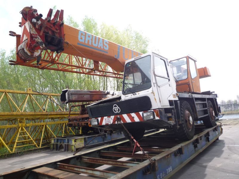 All terrain crane Krupp KMK 2025 for parts: picture 1