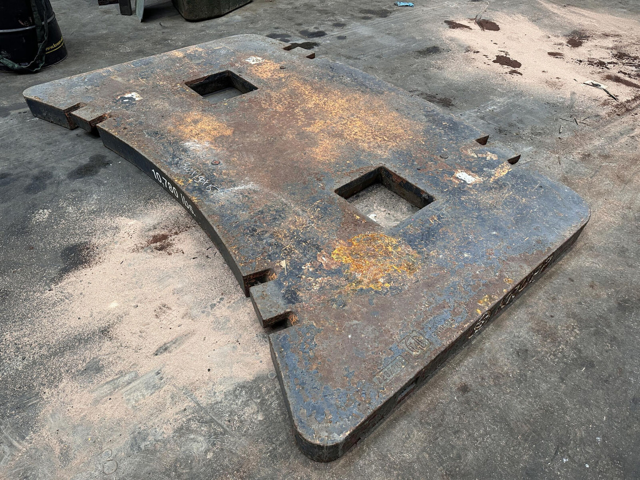 Krupp KMK 5160 counterweight 4,9 ton - Counterweight for Mobile crane: picture 1 Krupp KMK 5160 counterweight 4,9 ton - Counterweight for Mobile crane: picture 1