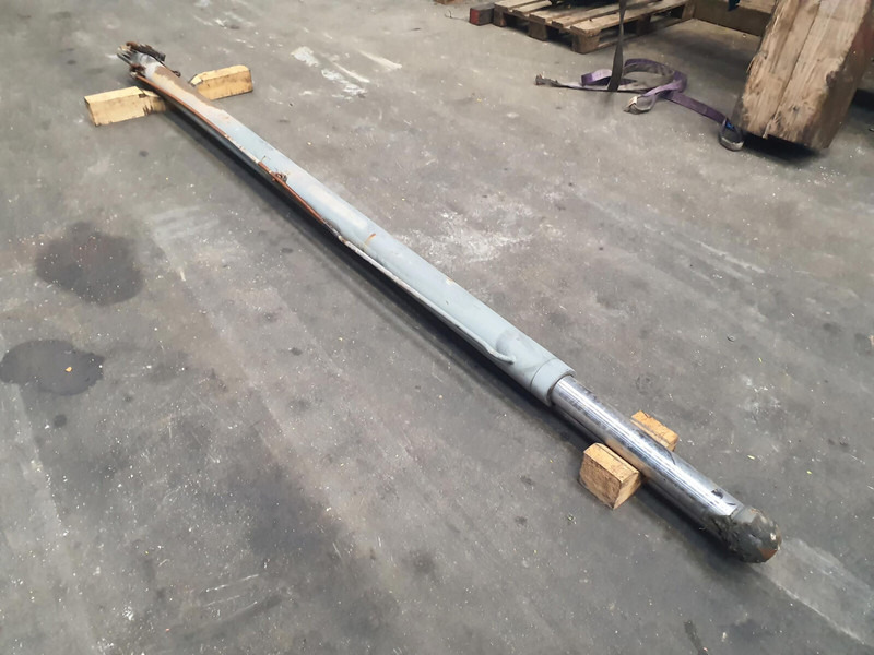 Liebherr LR 1160 DOUBLE-ACTING CYL - Hydraulic cylinder for Crane: picture 2 Liebherr LR 1160 DOUBLE-ACTING CYL - Hydraulic cylinder for Crane: picture 2