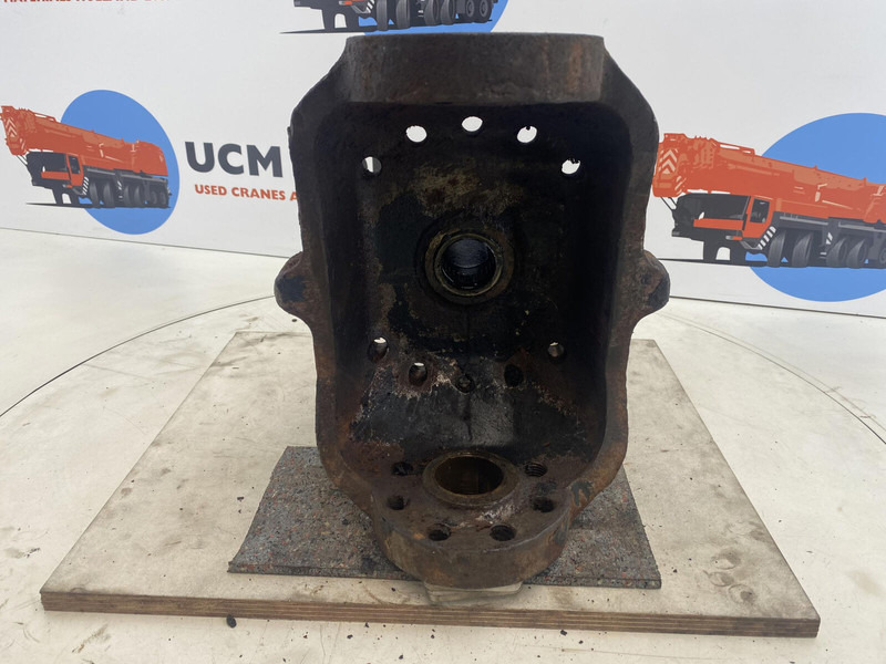 Liebherr LTM 1025 Steering knuckle 16 holes axle 1 - Steering knuckle for Crane: picture 5 Liebherr LTM 1025 Steering knuckle 16 holes axle 1 - Steering knuckle for Crane: picture 5
