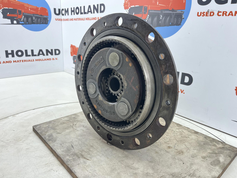 Liebherr LTM 1025 planetary gear 17-24-67-32-3pl-H85 - Suspension for Crane: picture 3 Liebherr LTM 1025 planetary gear 17-24-67-32-3pl-H85 - Suspension for Crane: picture 3