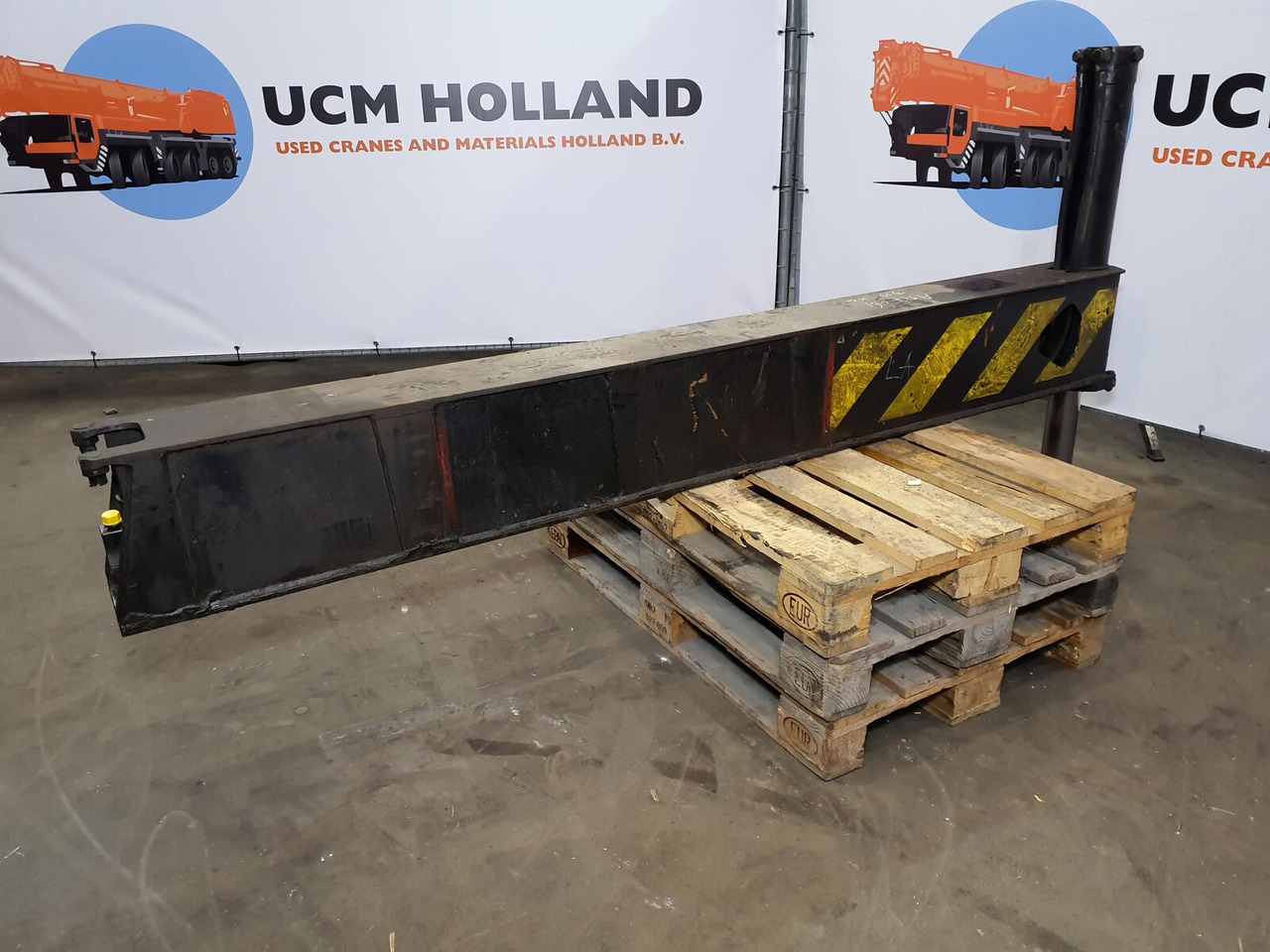 Liebherr LTM 1035/2 sliding beam complete - Suspension for Mobile crane: picture 4 Liebherr LTM 1035/2 sliding beam complete - Suspension for Mobile crane: picture 4