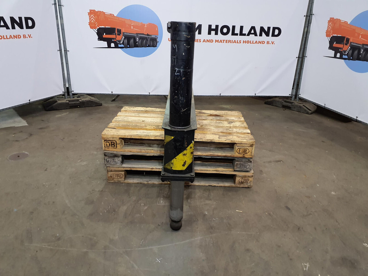 Liebherr LTM 1035/2 sliding beam complete - Suspension for Mobile crane: picture 5 Liebherr LTM 1035/2 sliding beam complete - Suspension for Mobile crane: picture 5