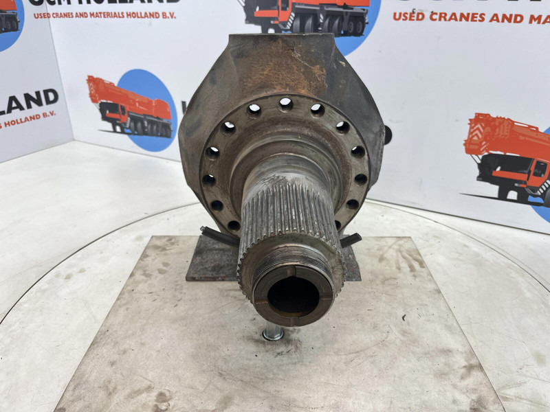 Liebherr LTM 1035 Steering knuckle 16 holes axle 1 - Steering knuckle for Crane: picture 2 Liebherr LTM 1035 Steering knuckle 16 holes axle 1 - Steering knuckle for Crane: picture 2