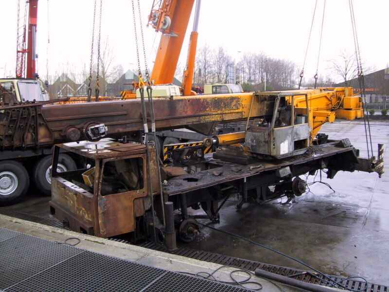 Liebherr LTM 1045-4 for parts - Mobile crane: picture 1 Liebherr LTM 1045-4 for parts - Mobile crane: picture 1