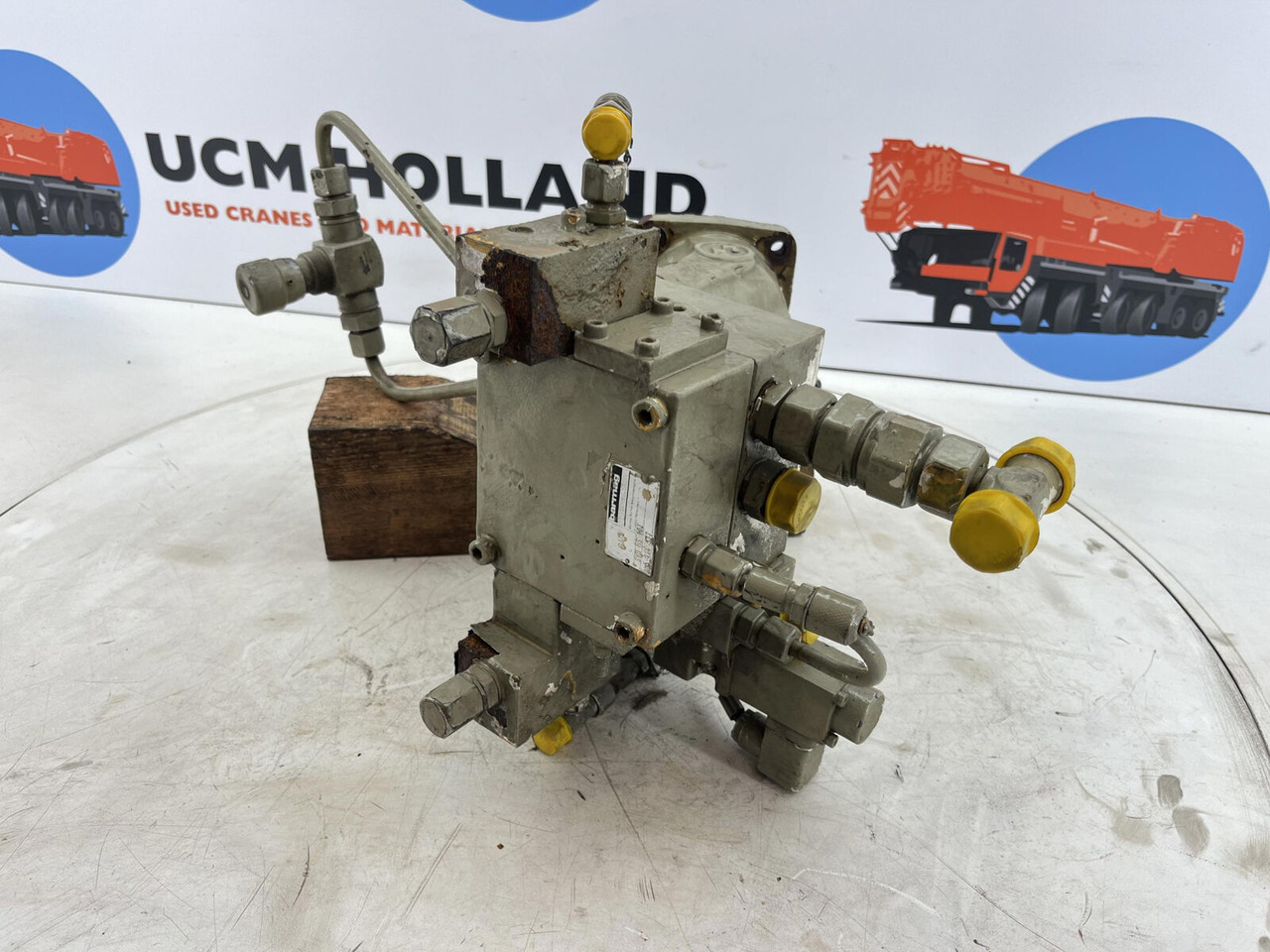 Liebherr LTM 1045 slewing gear - Swing motor for Mobile crane: picture 4 Liebherr LTM 1045 slewing gear - Swing motor for Mobile crane: picture 4