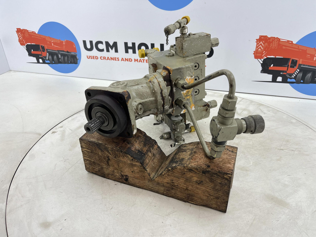 Liebherr LTM 1045 slewing gear - Swing motor for Mobile crane: picture 1 Liebherr LTM 1045 slewing gear - Swing motor for Mobile crane: picture 1