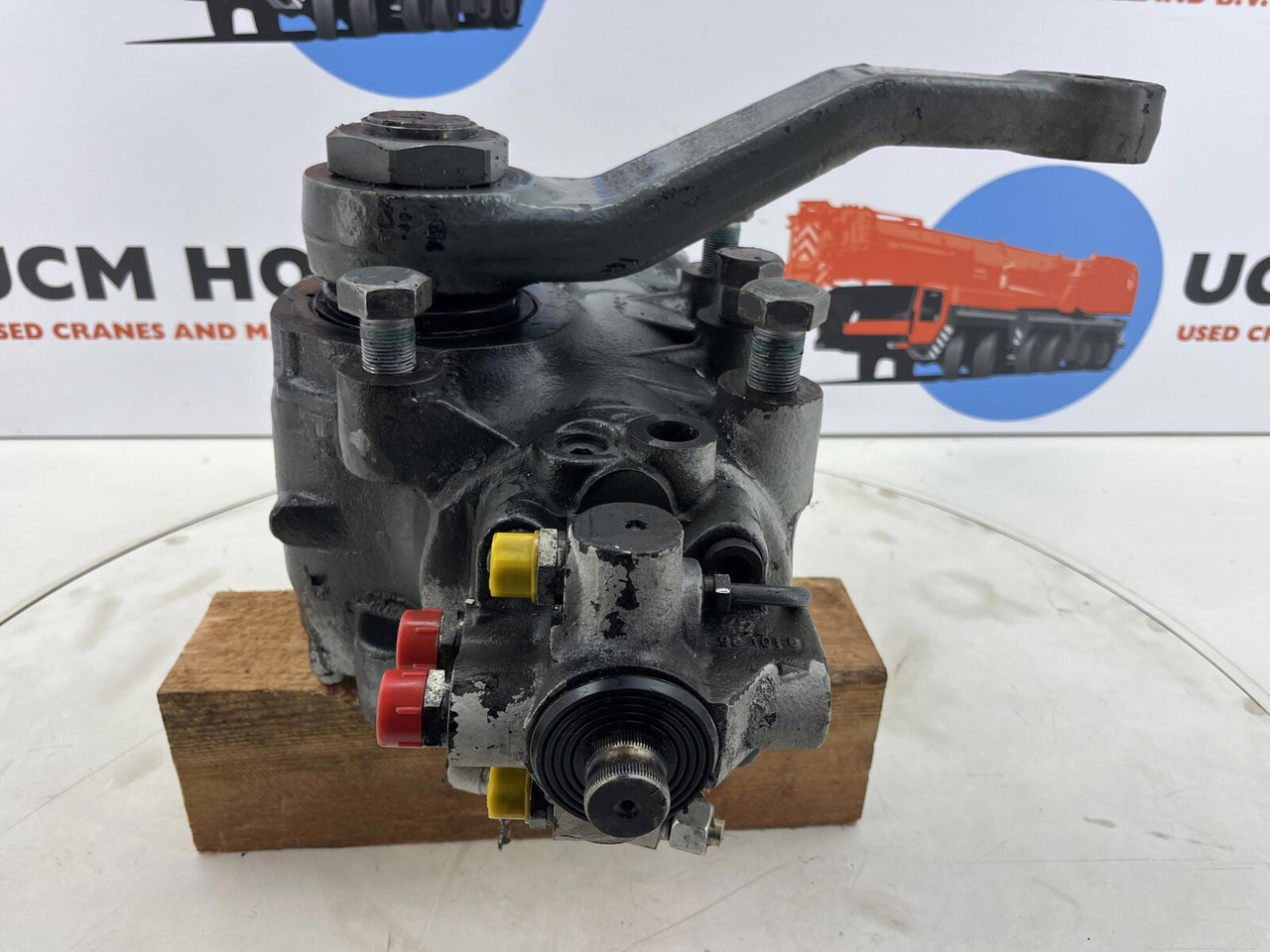 Liebherr LTM 1060-3 steering box - Steering gear for Crane: picture 3 Liebherr LTM 1060-3 steering box - Steering gear for Crane: picture 3