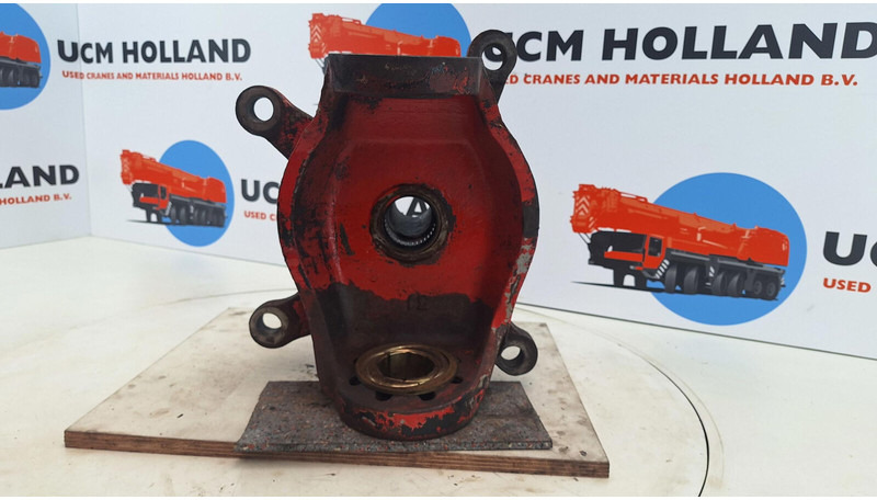 Liebherr LTM 1060 Steering knuckle axle 1 - Steering knuckle for Crane: picture 5 Liebherr LTM 1060 Steering knuckle axle 1 - Steering knuckle for Crane: picture 5