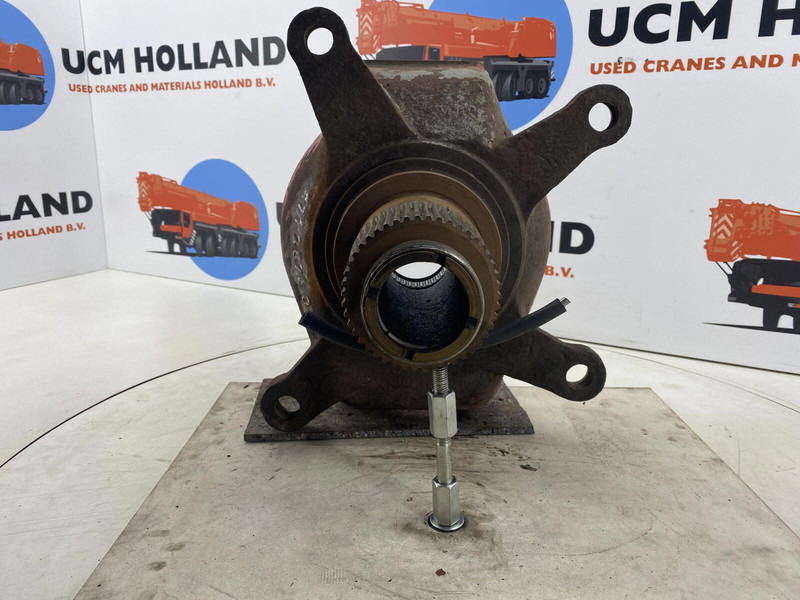 Liebherr LTM 1060 Steering knuckle axle 1 and 2 - Steering knuckle for Crane: picture 2 Liebherr LTM 1060 Steering knuckle axle 1 and 2 - Steering knuckle for Crane: picture 2