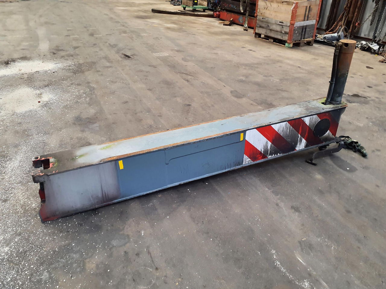 Liebherr LTM 1070-4.1 sliding beam complete front - Suspension for Mobile crane: picture 4 Liebherr LTM 1070-4.1 sliding beam complete front - Suspension for Mobile crane: picture 4