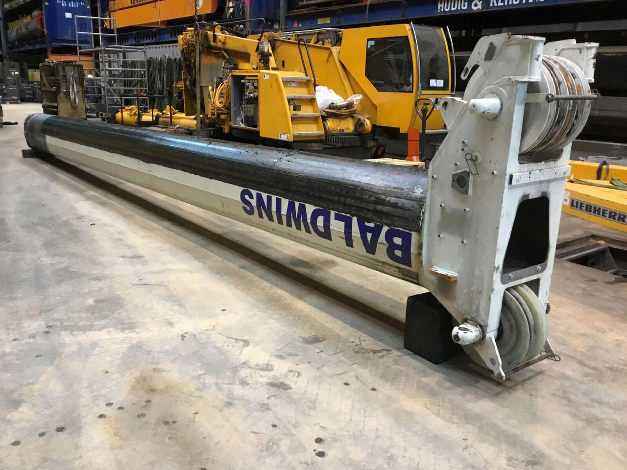 Liebherr LTM 1070-4.2 telescopic head section 5 - Boom for Mobile crane: picture 1 Liebherr LTM 1070-4.2 telescopic head section 5 - Boom for Mobile crane: picture 1