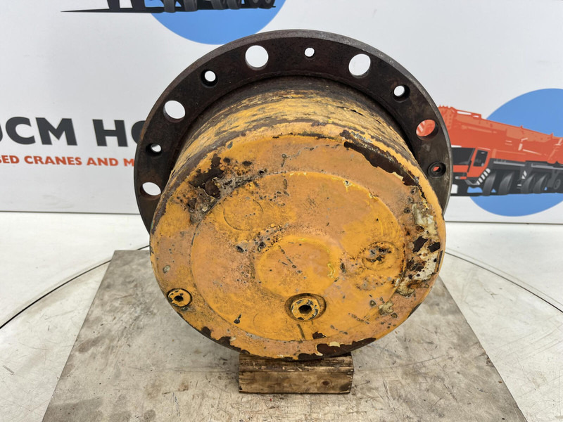 Liebherr LTM 1070 planetary gear 22-25-74-40-3pl-H135-46 - Suspension for Crane: picture 1 Liebherr LTM 1070 planetary gear 22-25-74-40-3pl-H135-46 - Suspension for Crane: picture 1