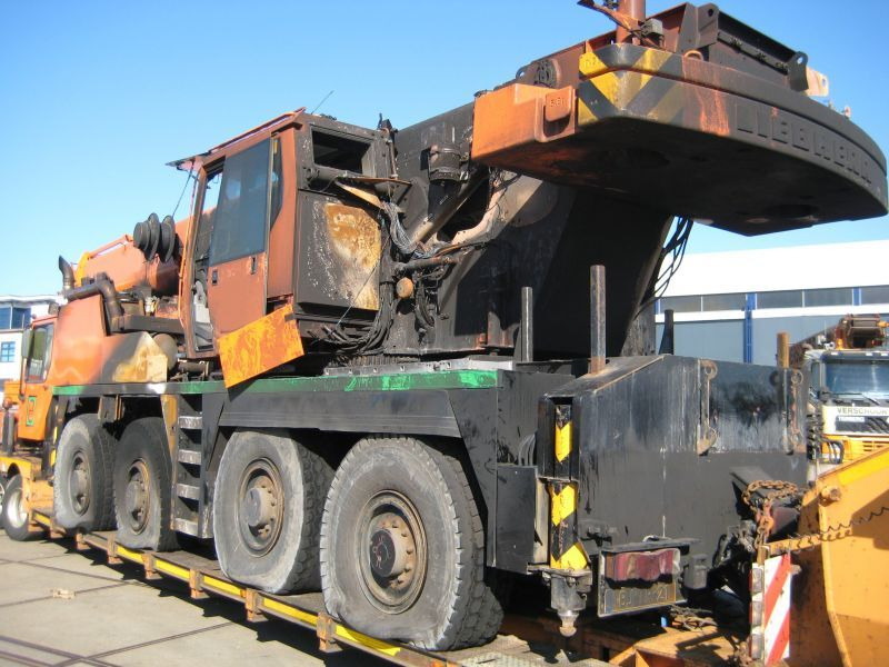 Liebherr LTM 1080-1 for parts - Mobile crane: picture 2 Liebherr LTM 1080-1 for parts - Mobile crane: picture 2