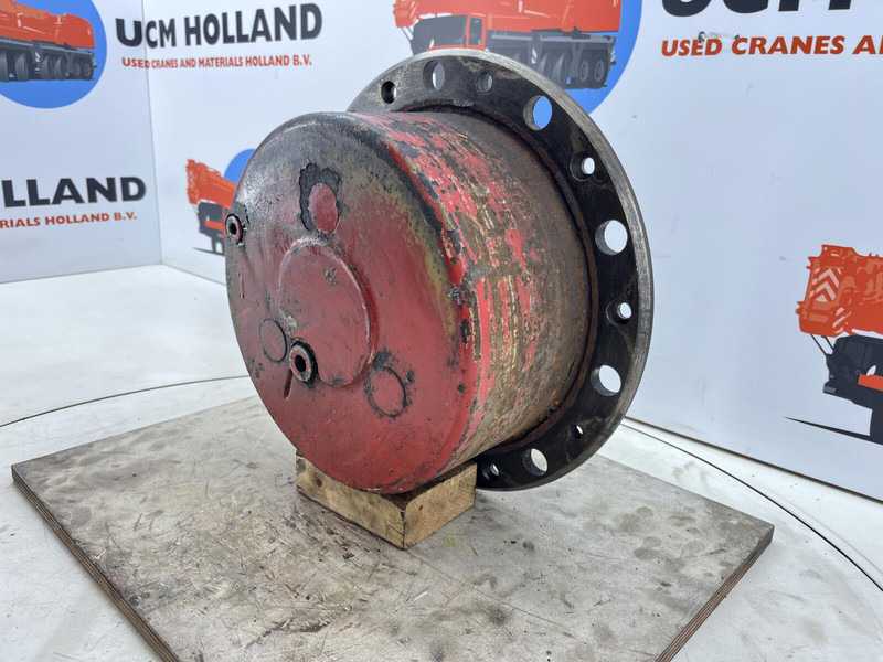 Liebherr LTM 1080 planetary gear 22-25-74-40-3pl-H135-46 - Suspension for Crane: picture 2 Liebherr LTM 1080 planetary gear 22-25-74-40-3pl-H135-46 - Suspension for Crane: picture 2