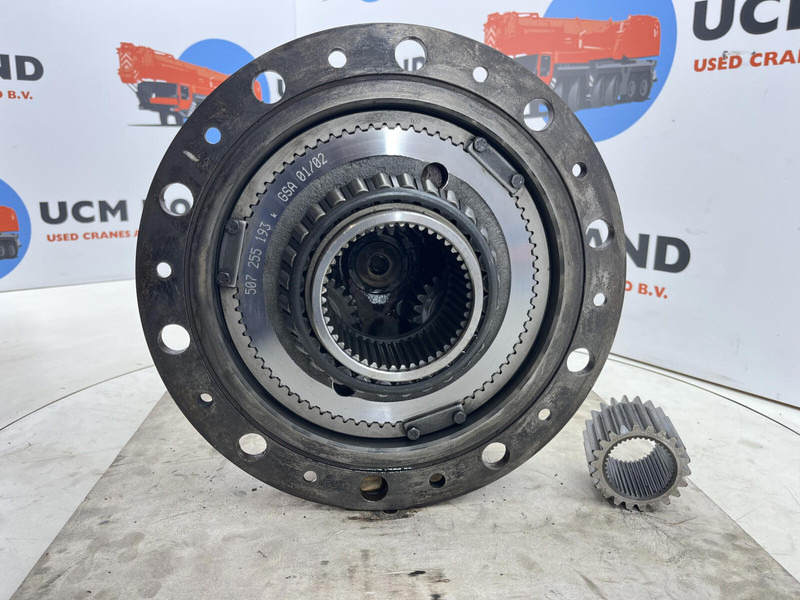 Liebherr LTM 1080 planetary gear 22-25-74-40-3pl-H135-46 - Suspension for Crane: picture 5 Liebherr LTM 1080 planetary gear 22-25-74-40-3pl-H135-46 - Suspension for Crane: picture 5