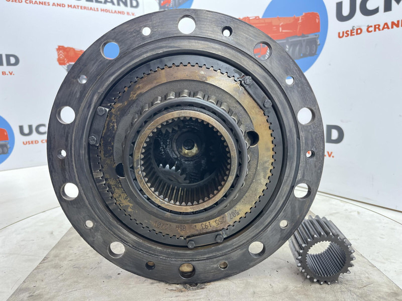 Liebherr LTM 1080 planetary gear 22-25-74-40-3pl-H135-46 - Suspension for Crane: picture 5 Liebherr LTM 1080 planetary gear 22-25-74-40-3pl-H135-46 - Suspension for Crane: picture 5