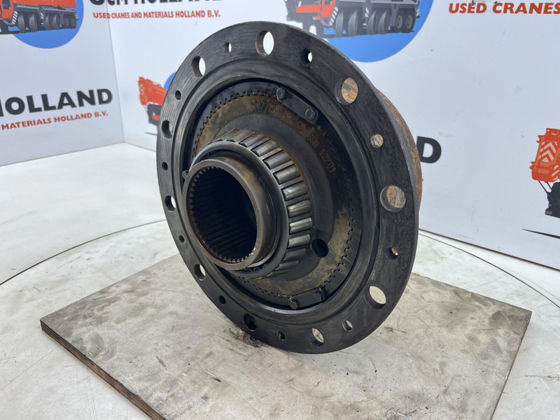Liebherr LTM 1080 planetary gear 22-25-74-40-3pl-H135-46 - Suspension for Crane: picture 3 Liebherr LTM 1080 planetary gear 22-25-74-40-3pl-H135-46 - Suspension for Crane: picture 3