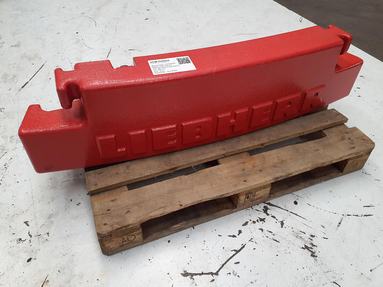 Liebherr LTM 1090-4.2 counterweight 0.71T - Counterweight for Mobile crane: picture 1 Liebherr LTM 1090-4.2 counterweight 0.71T - Counterweight for Mobile crane: picture 1