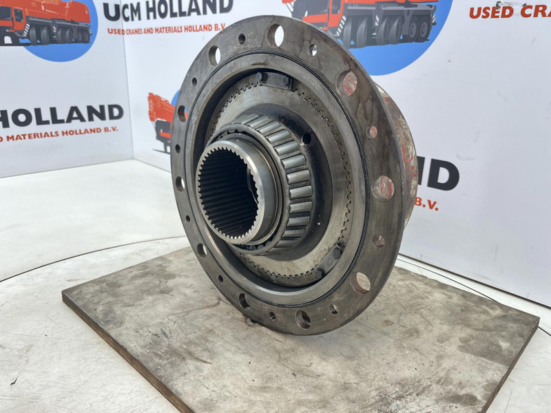 Liebherr LTM 1090 axle 5 planetary gear 22-25-74-40-3pl-H135-46 - Suspension for Crane: picture 3 Liebherr LTM 1090 axle 5 planetary gear 22-25-74-40-3pl-H135-46 - Suspension for Crane: picture 3