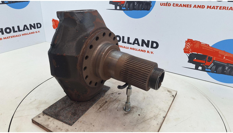 Liebherr LTM 1160/2 Steering knuckle 16 holes axle 1 - Steering knuckle for Crane: picture 3 Liebherr LTM 1160/2 Steering knuckle 16 holes axle 1 - Steering knuckle for Crane: picture 3