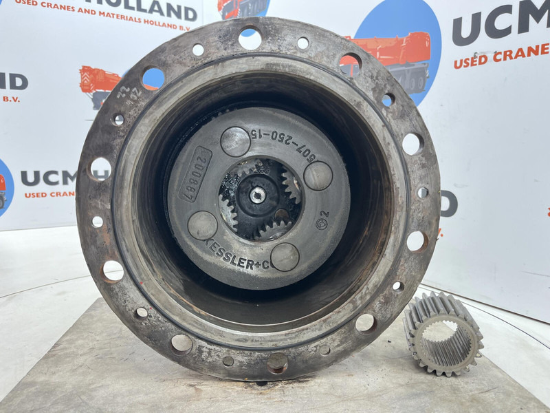 Liebherr LTM 1160 planetary gear 22-25-74-40-4pl-H185-46 - Suspension for Crane: picture 4 Liebherr LTM 1160 planetary gear 22-25-74-40-4pl-H185-46 - Suspension for Crane: picture 4