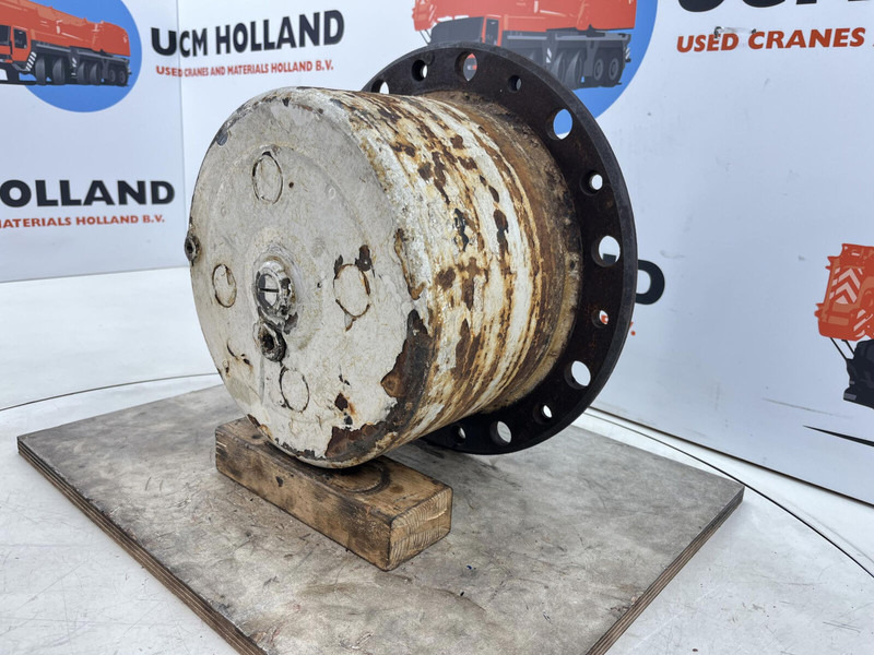 Liebherr LTM 1160 planetary gear 22-25-74-40-4pl-H185-46 - Suspension for Crane: picture 2 Liebherr LTM 1160 planetary gear 22-25-74-40-4pl-H185-46 - Suspension for Crane: picture 2