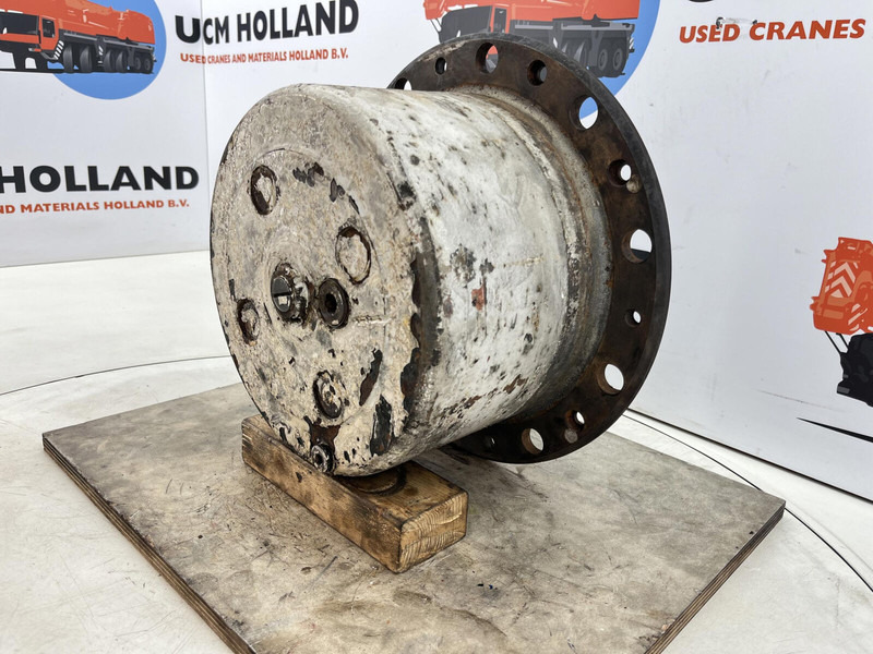 Liebherr LTM 1160 planetary gear 22-25-74-40-4pl-H185-46 - Suspension for Crane: picture 2 Liebherr LTM 1160 planetary gear 22-25-74-40-4pl-H185-46 - Suspension for Crane: picture 2