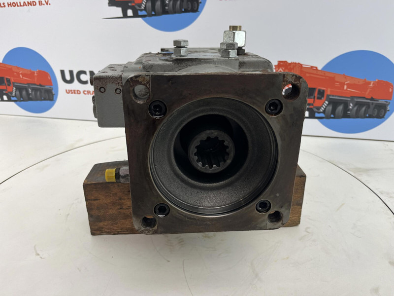 Liebherr LTM 1200/1 Variable pump A4VG90 - Hydraulic pump for Crane: picture 1 Liebherr LTM 1200/1 Variable pump A4VG90 - Hydraulic pump for Crane: picture 1