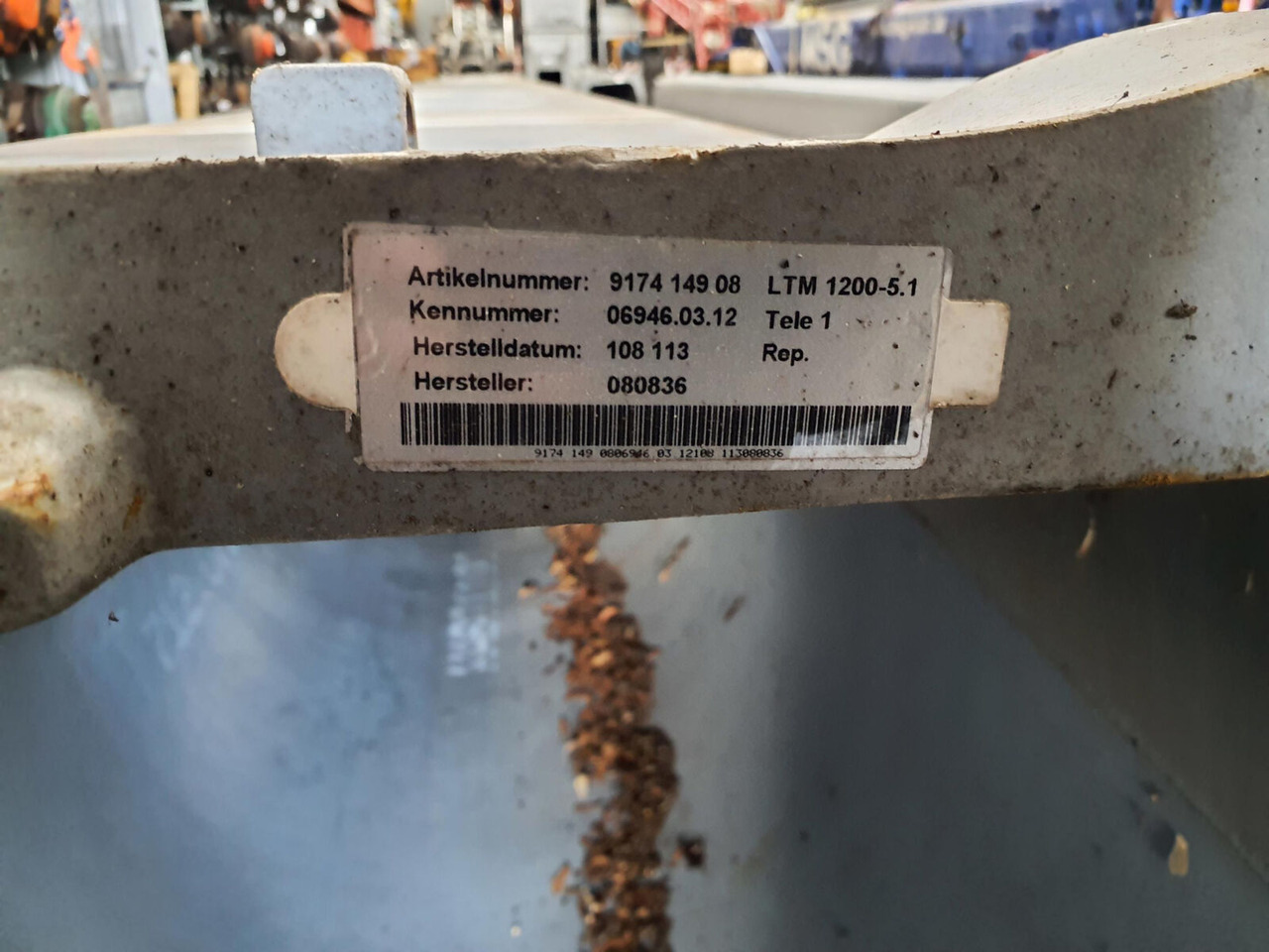 Liebherr LTM 1200-5.1 Telescopic section 1 - Boom for All terrain crane: picture 5 Liebherr LTM 1200-5.1 Telescopic section 1 - Boom for All terrain crane: picture 5