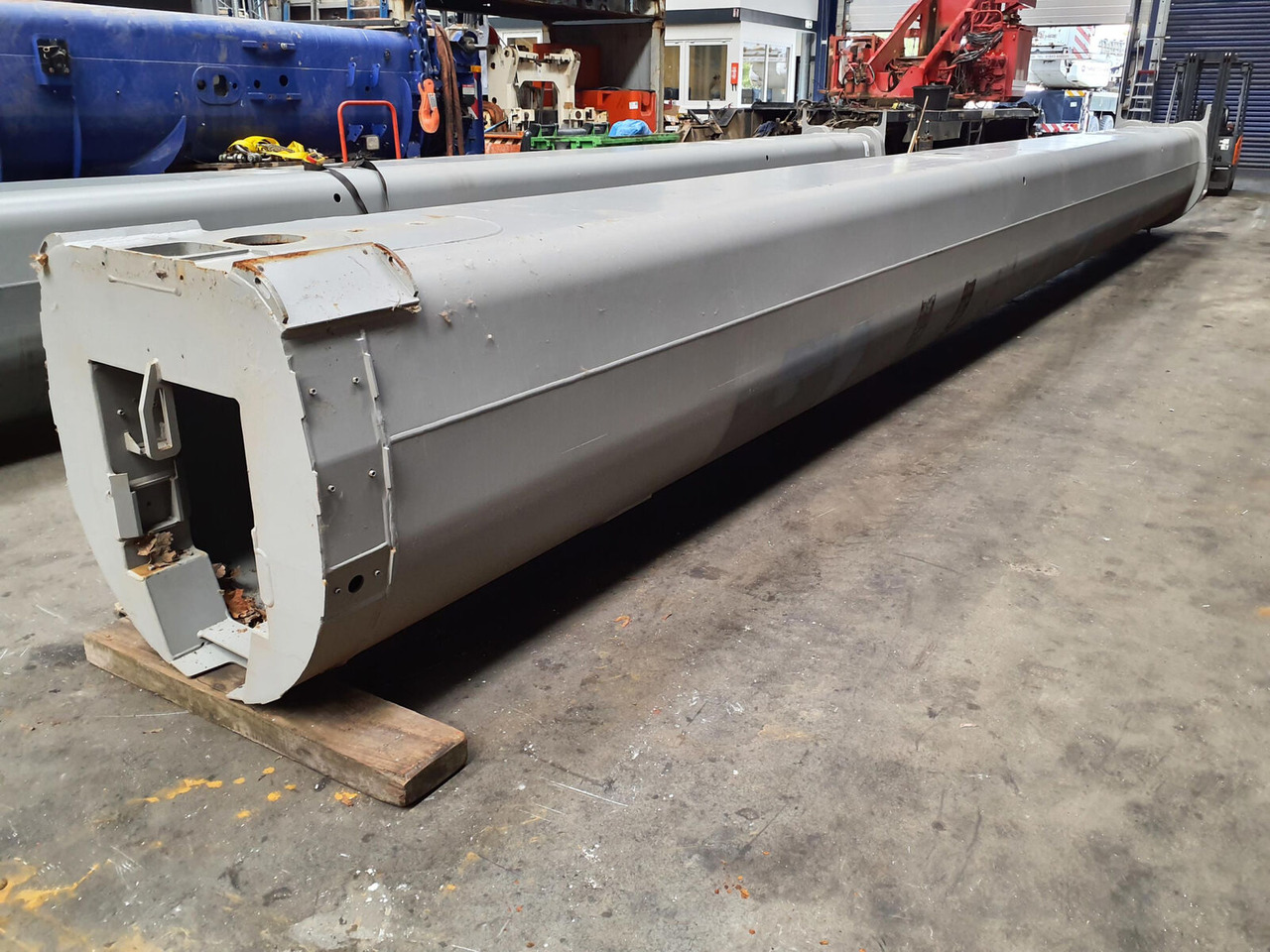 Liebherr LTM 1200-5.1 Telescopic section 3 - Boom for Mobile crane: picture 3 Liebherr LTM 1200-5.1 Telescopic section 3 - Boom for Mobile crane: picture 3